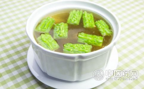 不良饮食导致心火旺 多吃点苦降降火